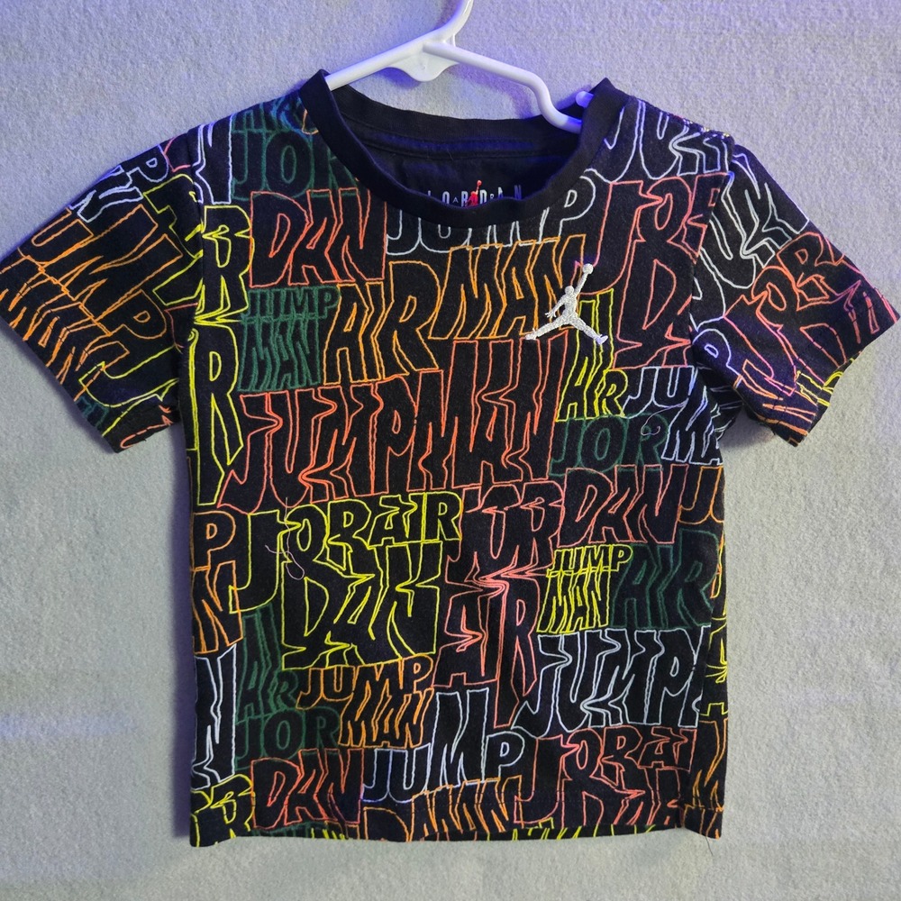 Jordan Jumpman Boys 4T Black Neon Graffiti All Over Print T-Shirt Jumpman Logo